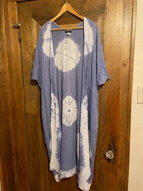 Raviya GORGEOUS Tie-Dye Cover Up or Swim Cover - One Size. In good condition!